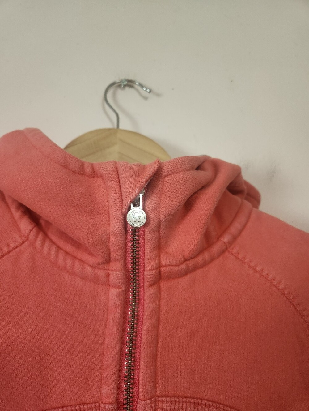 RARE Vintage Lululemon Special Edition "Travel" Scuba Hoodie Back Pocket Pink 8 - Picture 2 of 13